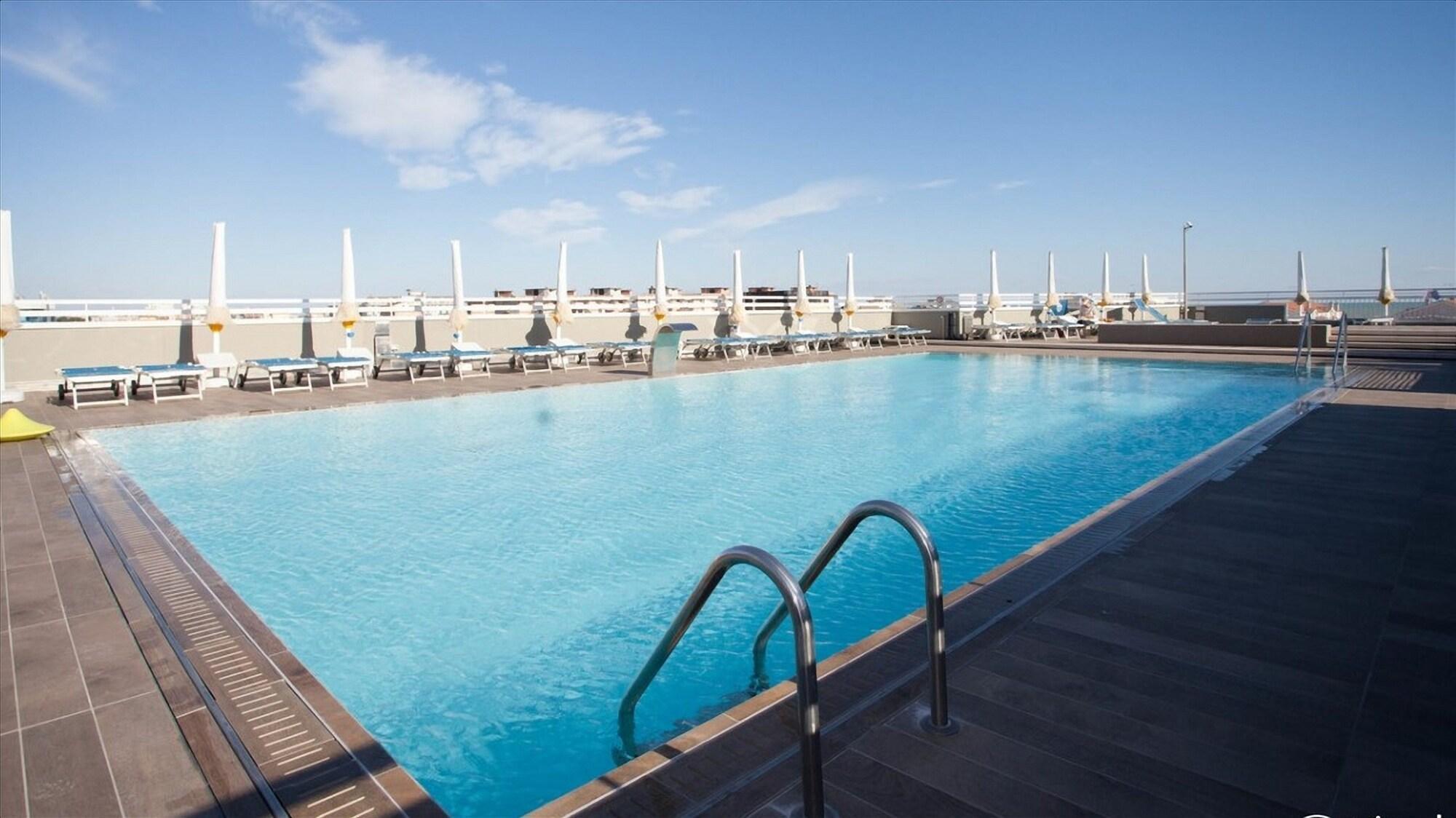 Hotel Principe Palace Lido di Jesolo Exterior foto